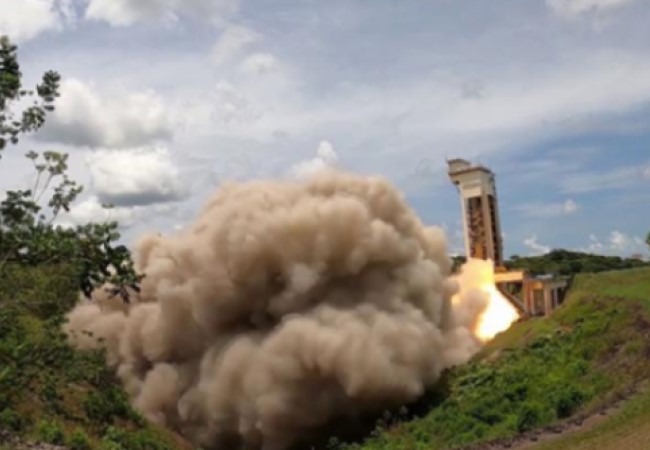 Successful final test firing of the P120C solid rocket motor (Ariane 6) in Kourou